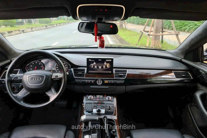 Audi A8 2011