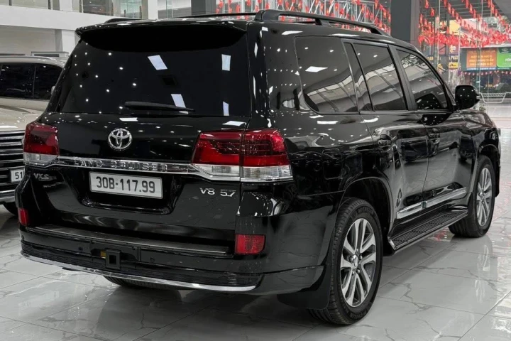Toyota Land Cruiser 2013