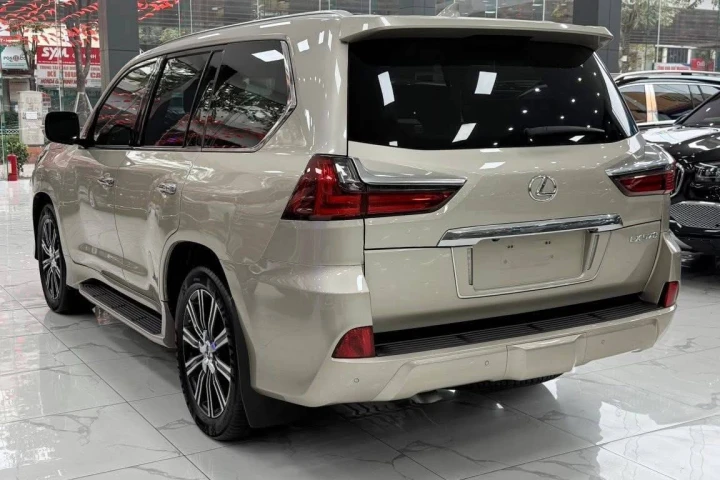 Lexus LX 2019