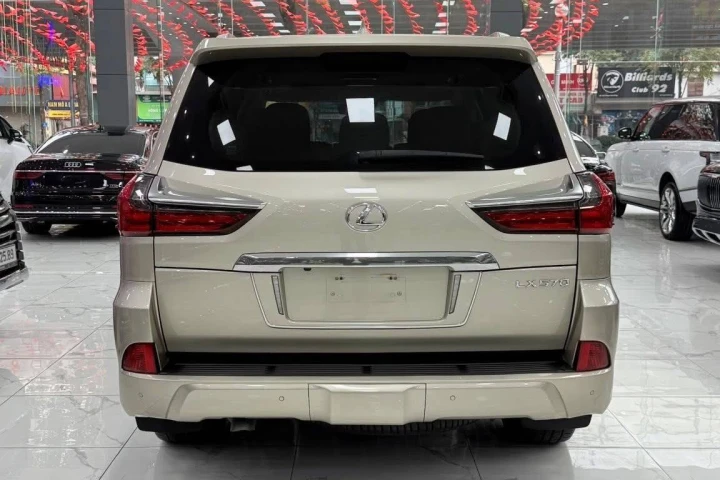 Lexus LX 2019