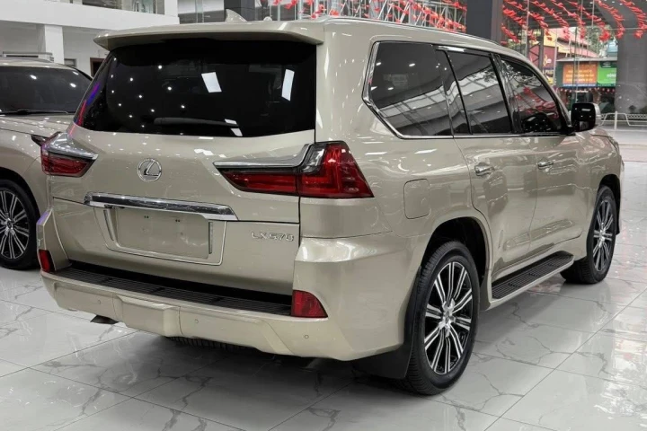 Lexus LX 2019