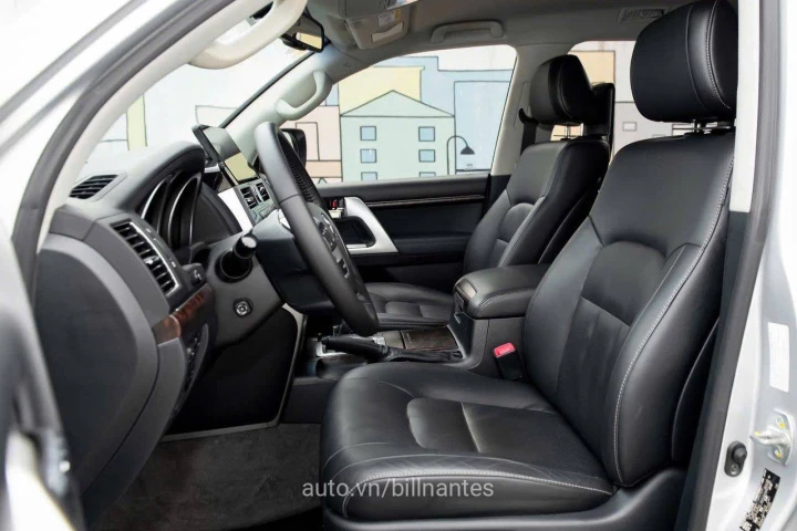 Toyota Land Cruiser 2015