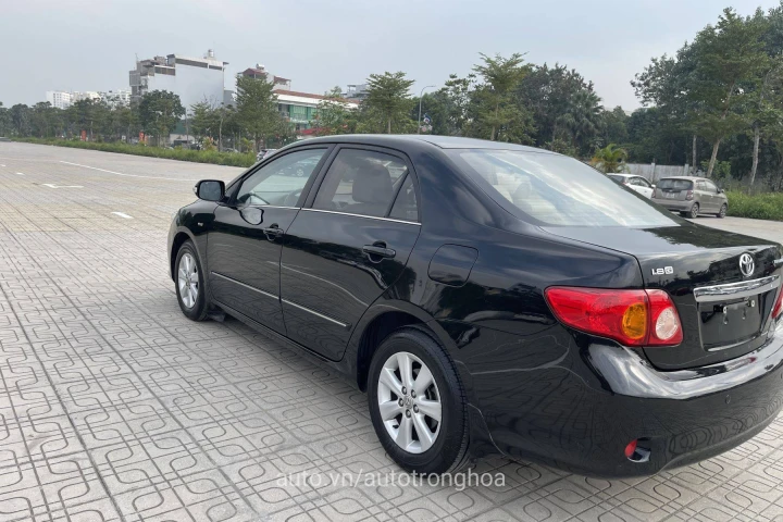 Toyota Corolla Altis 2010
