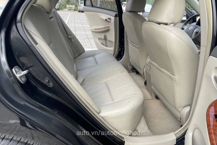 Toyota Corolla Altis 2010