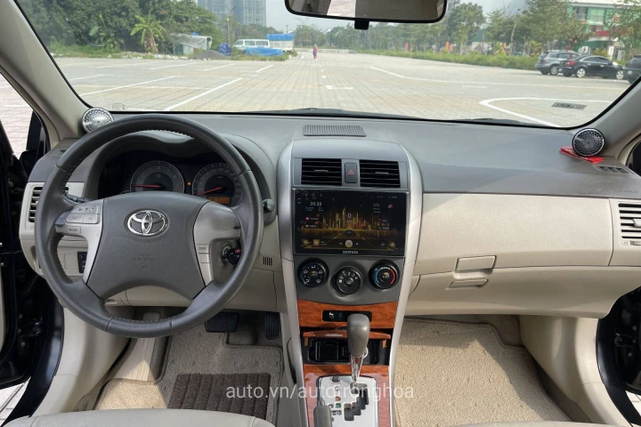 Toyota Corolla Altis 2010