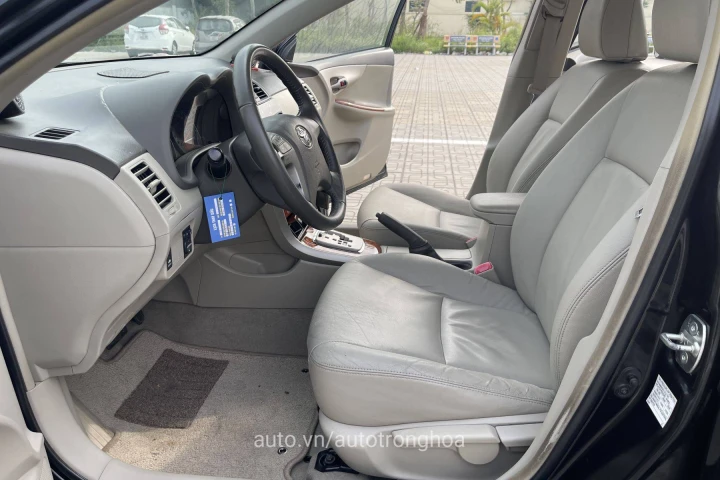 Toyota Corolla Altis 2010