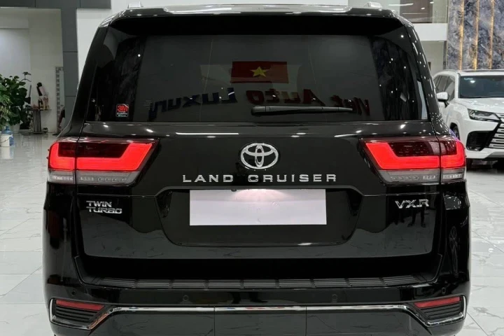 Toyota Land Cruiser 2024