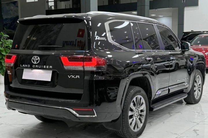 Toyota Land Cruiser 2024