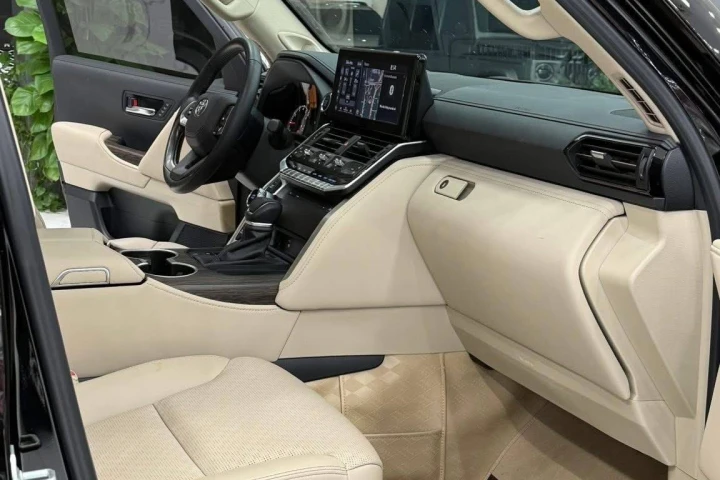 Toyota Land Cruiser 2024