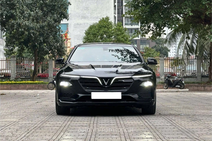 VinFast Lux A2.0 2022