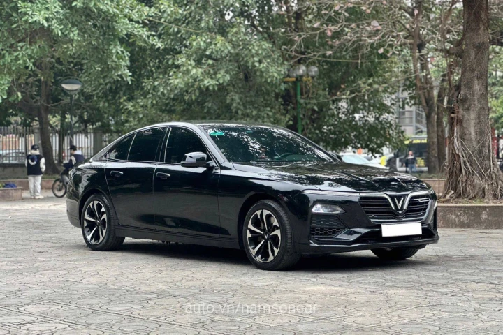 VinFast Lux A2.0 2022