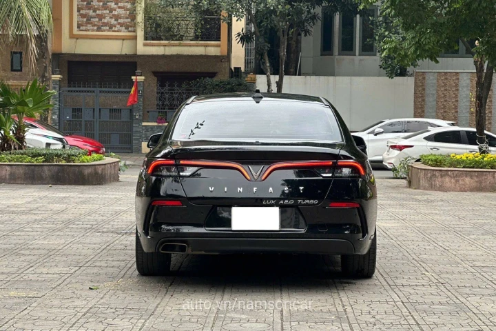 VinFast Lux A2.0 2022
