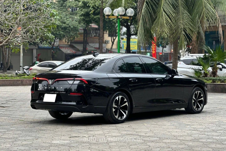 VinFast Lux A2.0 2022
