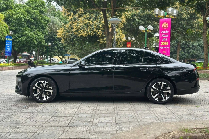 VinFast Lux A2.0 2022