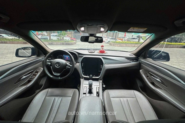 VinFast Lux A2.0 2022