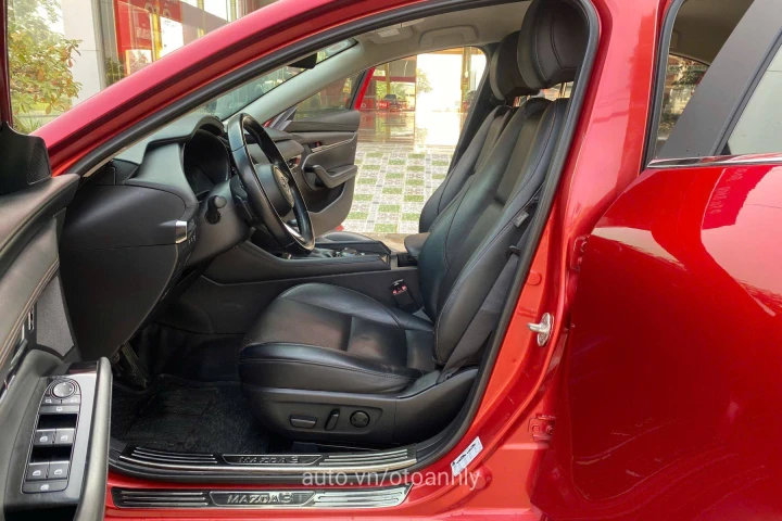 Mazda 3 1.5L Luxury 2022