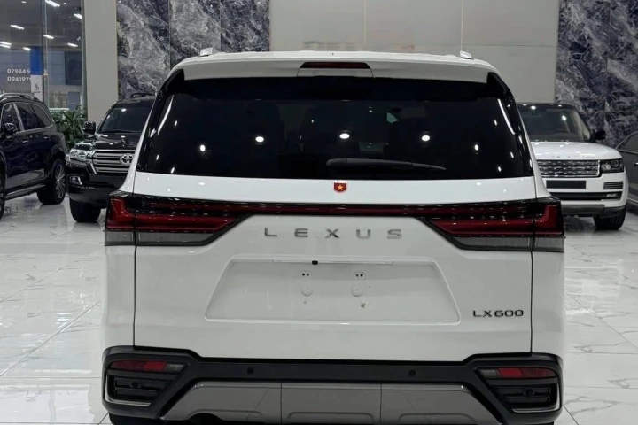 Lexus LX 2023