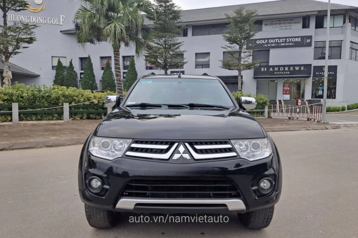Mitsubishi Pajero 2015