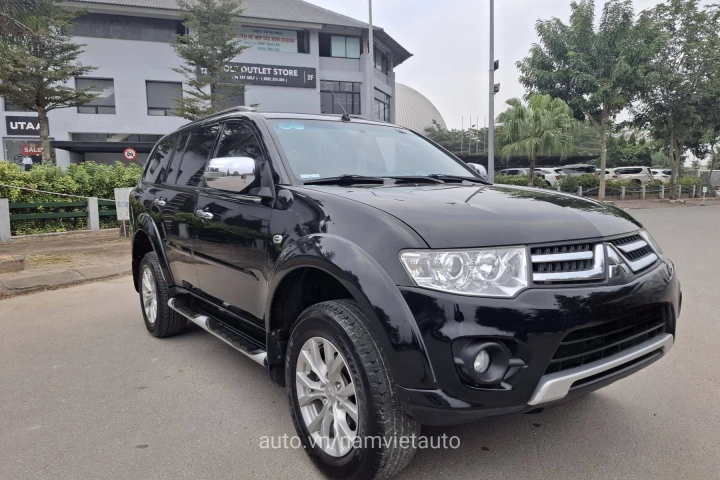 Mitsubishi Pajero 2015