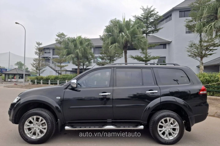 Mitsubishi Pajero 2015