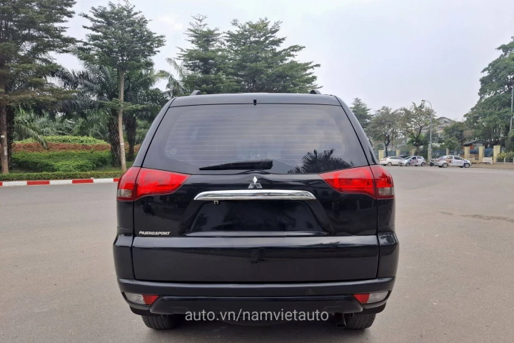 Mitsubishi Pajero 2015