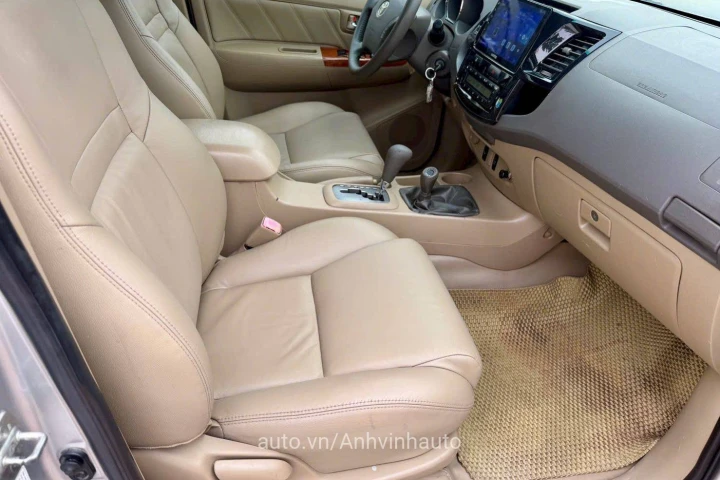 Toyota Fortuner 2011