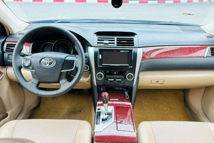Toyota Camry 2013