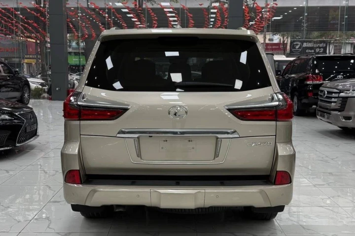 Lexus LX 2019