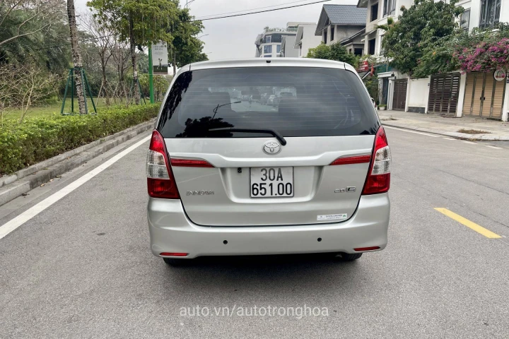 Toyota Innova 2015