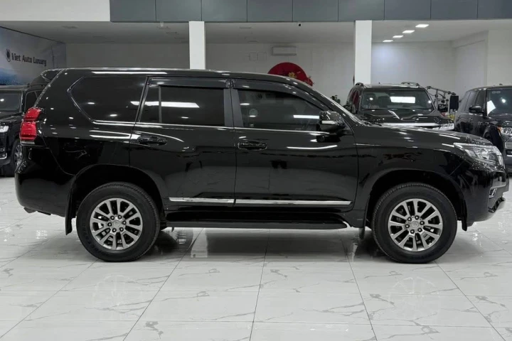 Toyota Land Cruiser Prado 2018