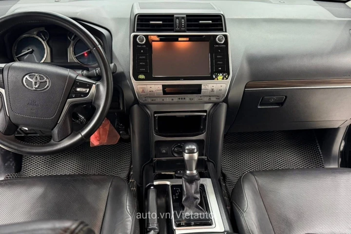 Toyota Land Cruiser Prado 2018