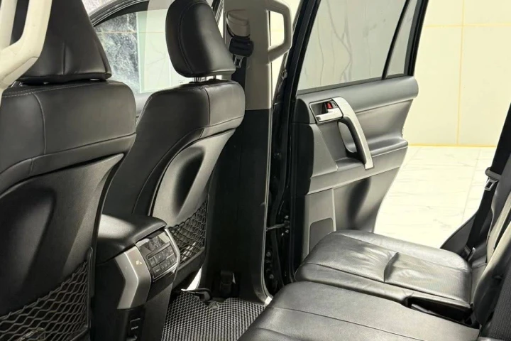 Toyota Land Cruiser Prado 2018