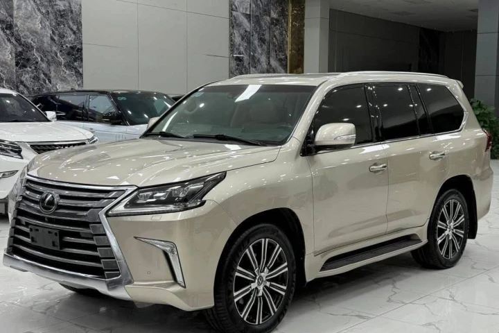 Lexus LX 2019
