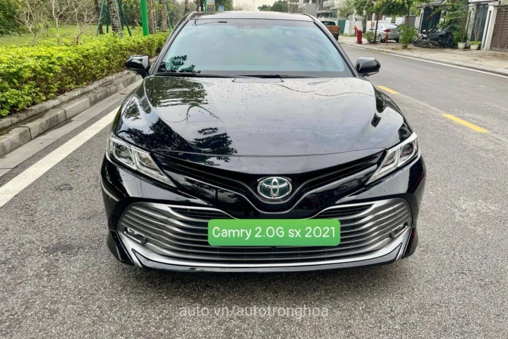 Toyota Camry 2021
