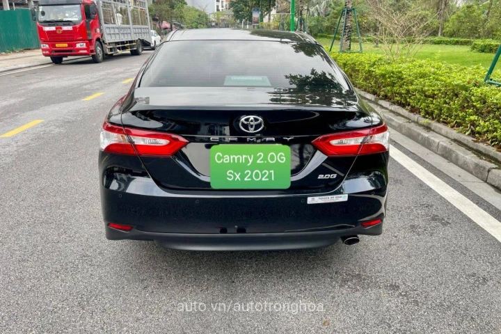 Toyota Camry 2021