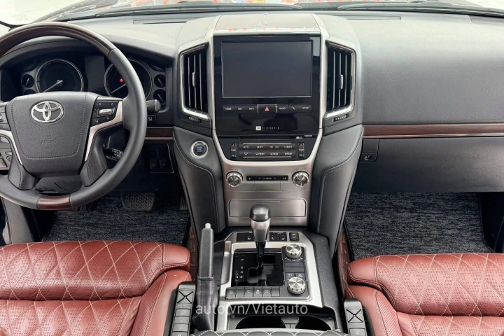 Toyota Land Cruiser 2020