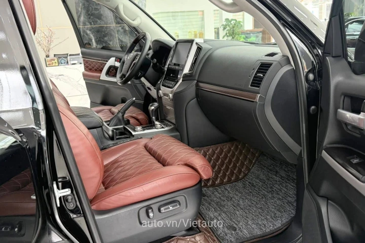 Toyota Land Cruiser 2020