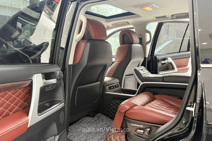 Toyota Land Cruiser 2020