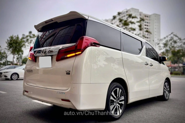 Toyota Alphard 2021