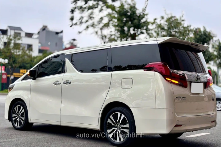 Toyota Alphard 2021