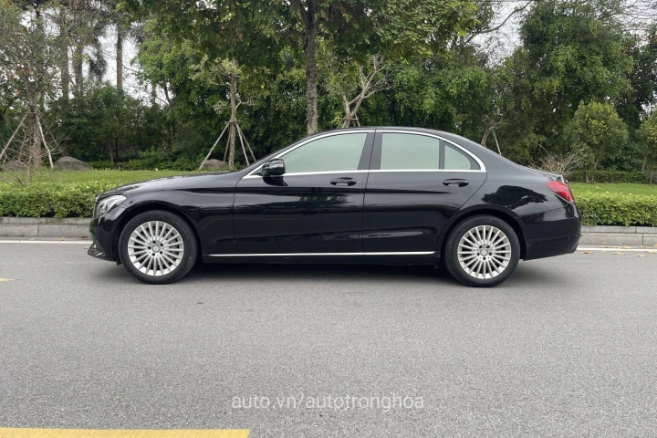 Mercedes-Benz C-Class 2016