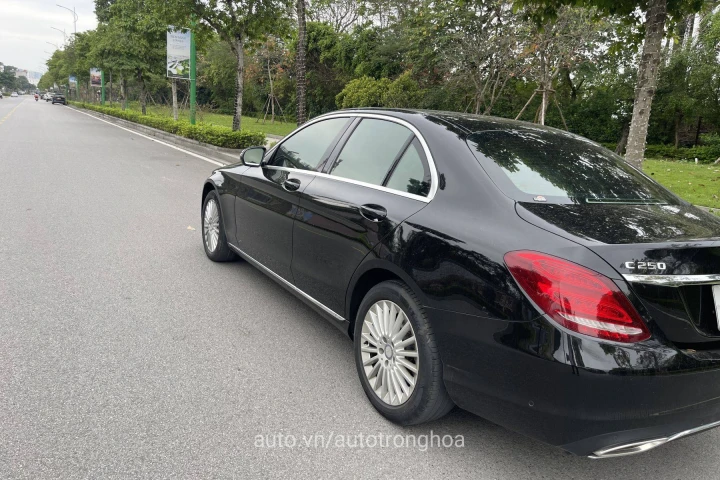 Mercedes-Benz C-Class 2016