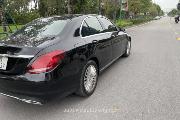 Mercedes-Benz C-Class 2016