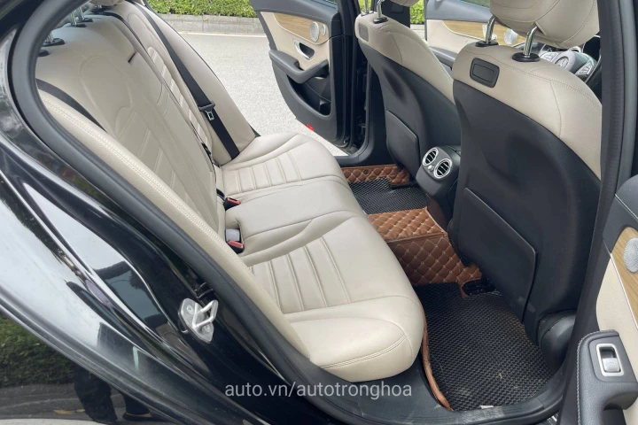 Mercedes-Benz C-Class 2016