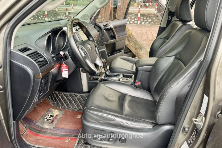 Toyota Land Cruiser Prado 2014