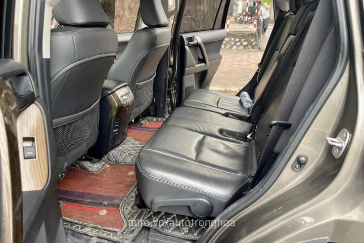 Toyota Land Cruiser Prado 2014