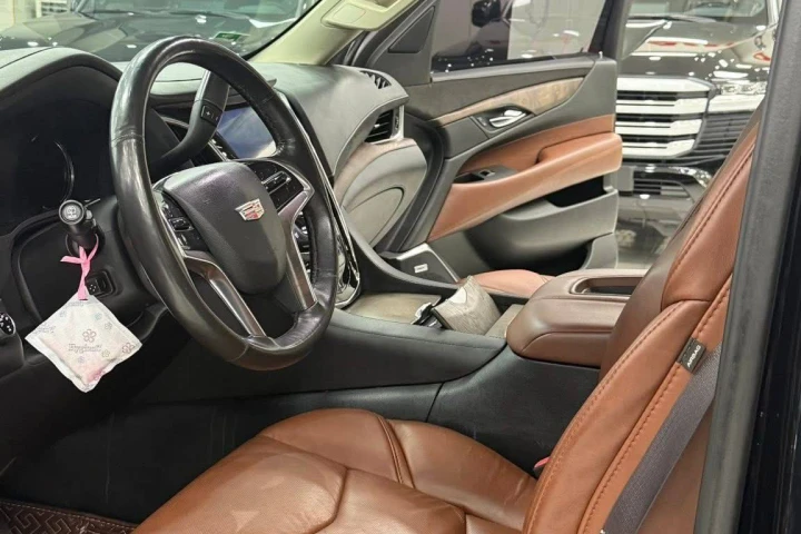 Cadillac Escalade 2016