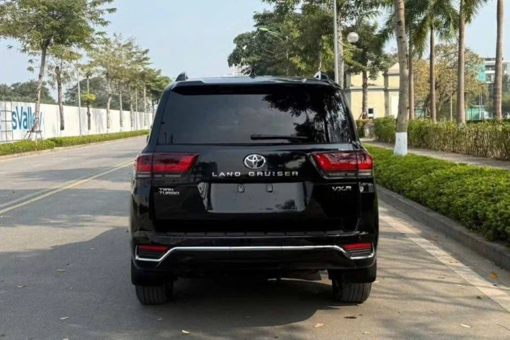 Toyota Land Cruiser 2023
