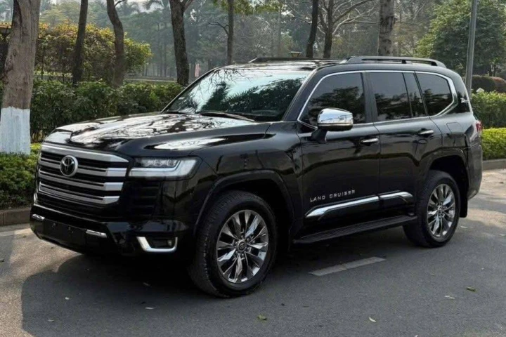 Toyota Land Cruiser 2023