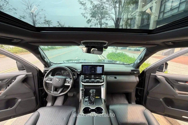 Toyota Land Cruiser 2023